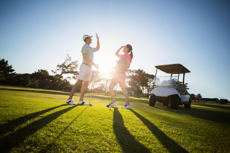 Play golf in couple