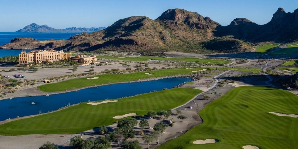 A Mexico Golf Resort that EVERYONE is Talking About!