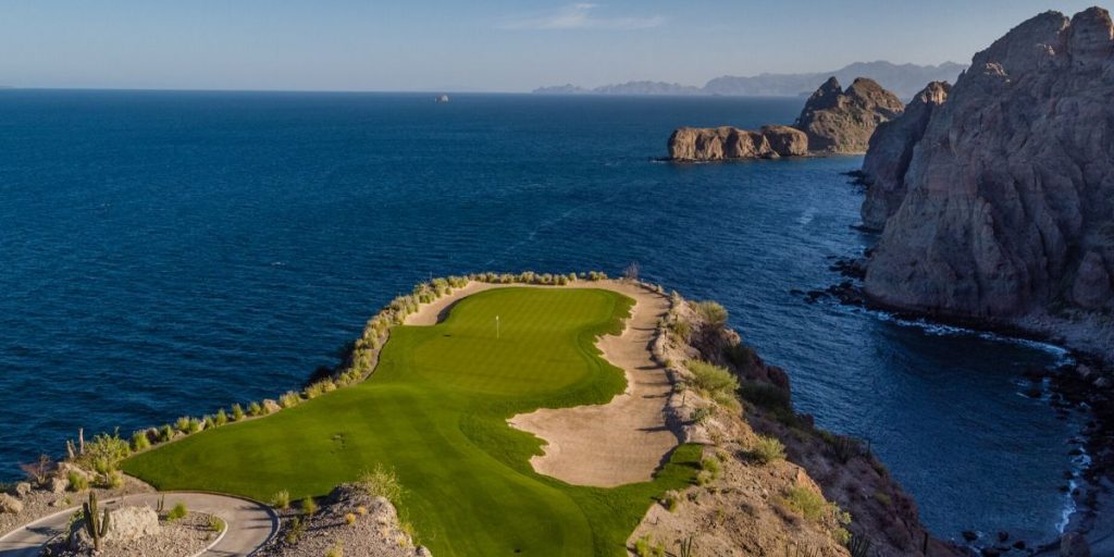 How Danzante Bay’s 17th Hole Is Like Golf’s Most Iconic Par 3s
