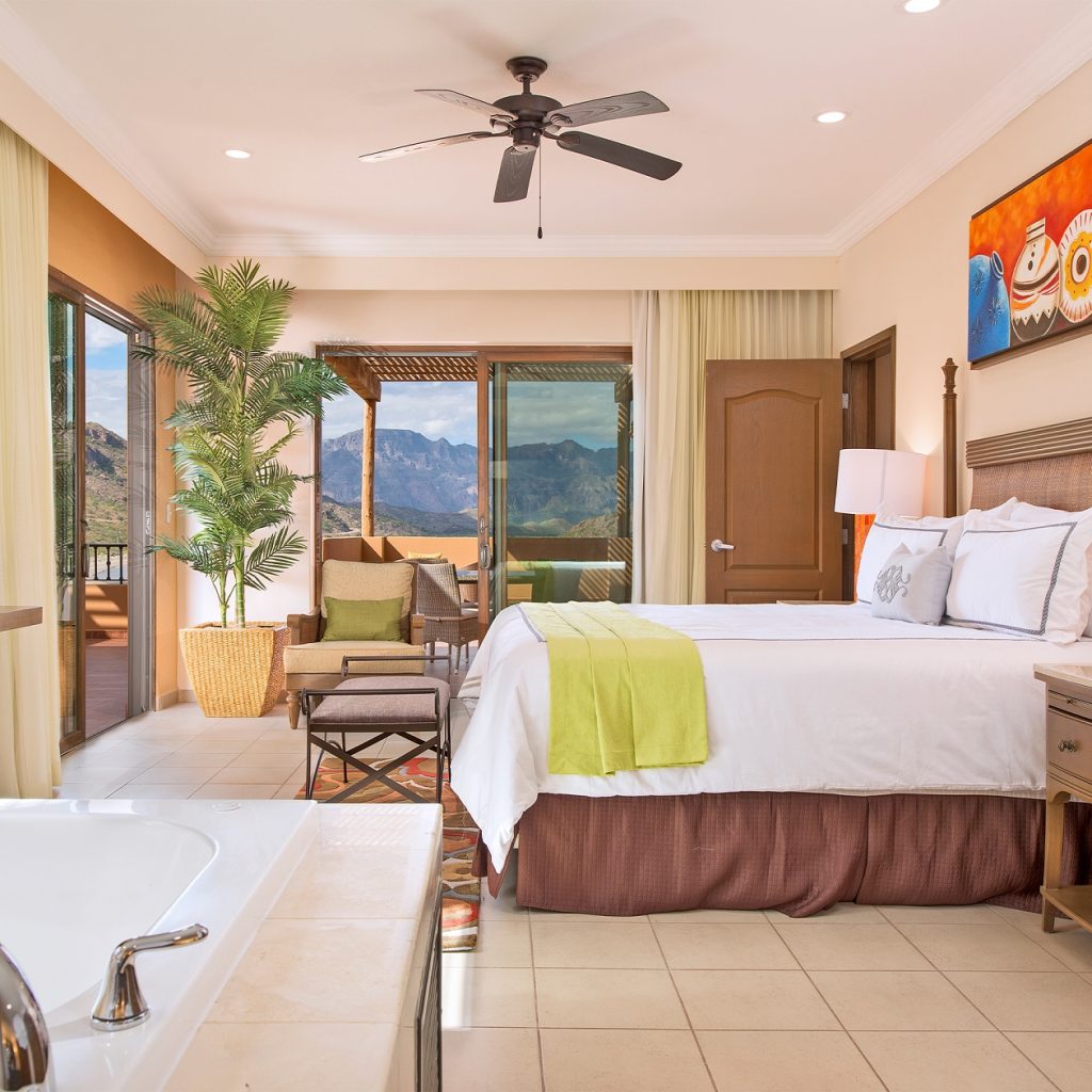 Presidential suite at Villa del Palmar Loreto