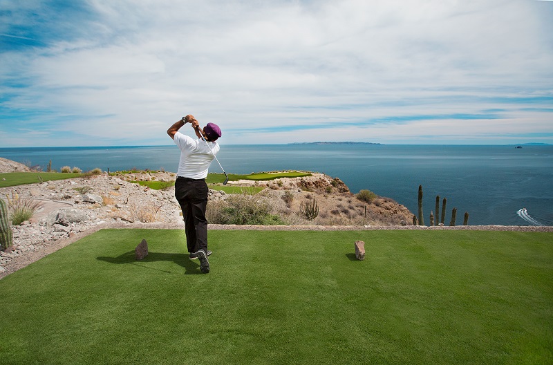 Danny Garcia playing Hole 17 at TPC Danzante Bay